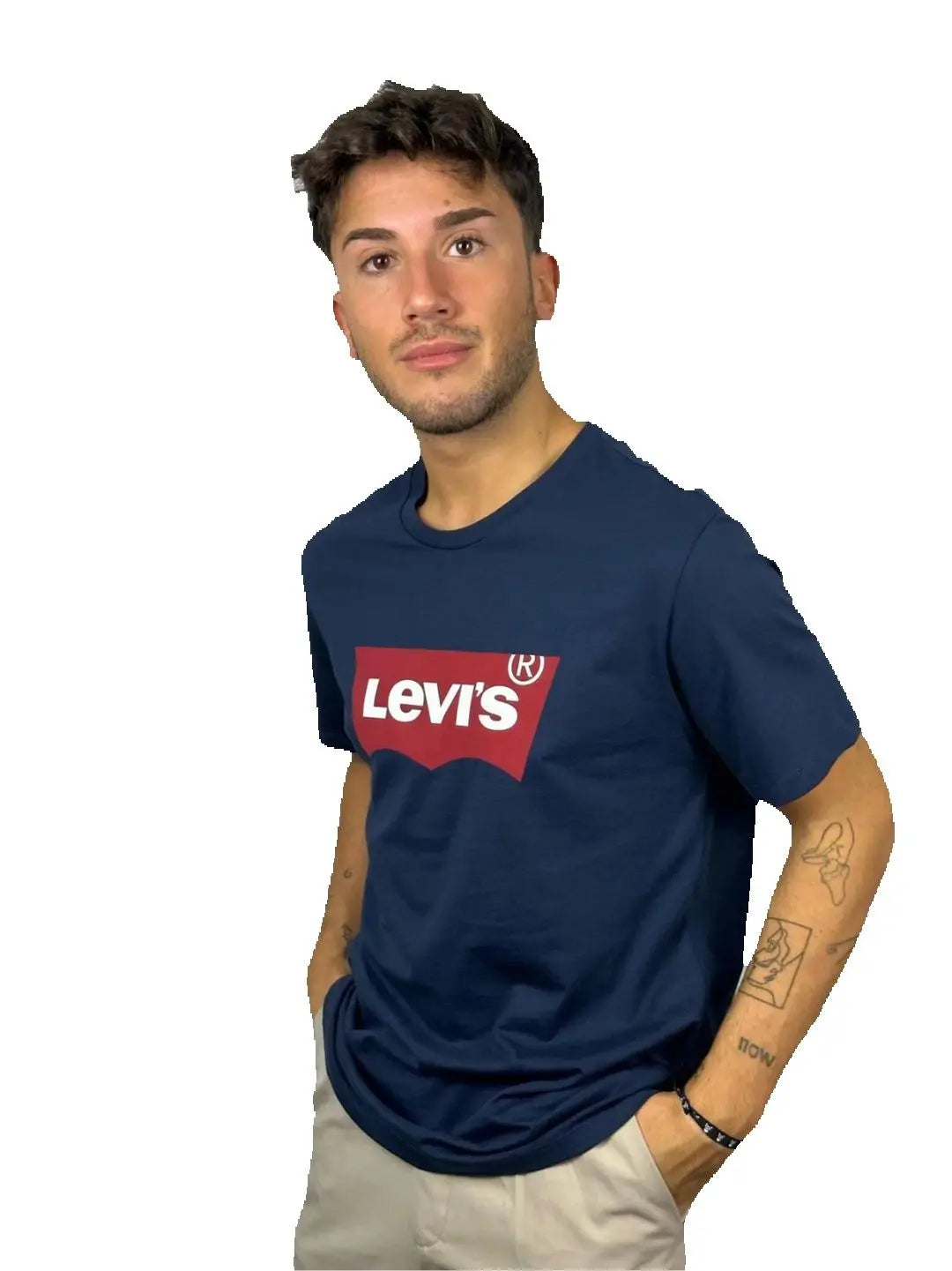 Camiseta de Hombre Levi's con Logo, Corte Regular, 100% Algodón, Manga Corta, Cuello Redondo, Duradera y Cómoda para el Día a Día, Disponible en Gris, Negro y Azul Oscuro, Perfecta para Moda Casual.