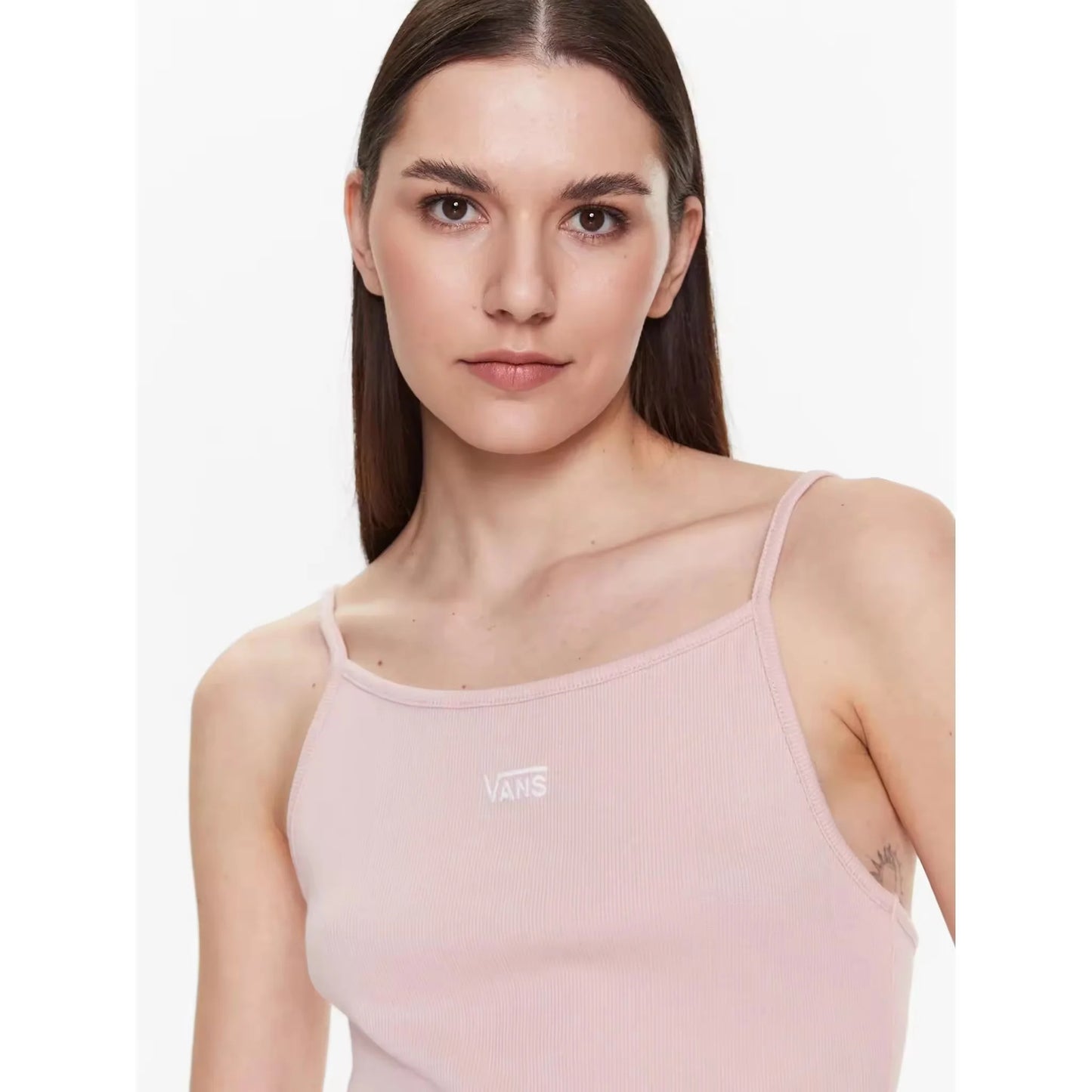 Vans Jessie Dress para mujer - Vestido acampanado con tirantes ajustables, suave mezcla de algodón (58% algodón, 38% poliéster, 4% elastano) para mayor comodidad y estilo, perfecto para fiestas o salidas informales.