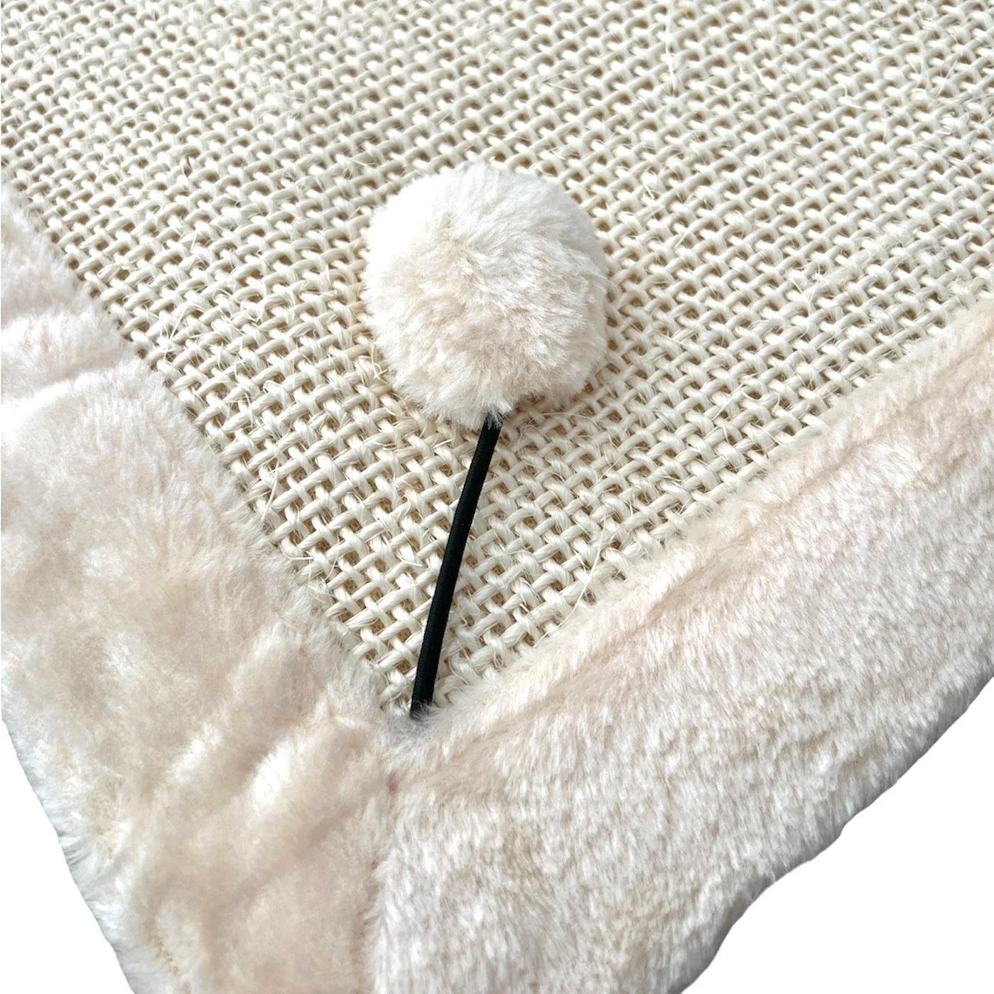 COTTECOT Alfombra para Gatos con Bola Beige 33x49 cm — Rascador de Pared Horizontal para Gatos, Protector de Sofá contra Arañazos, Protege Muebles y Esquinas. Estera de Sisal Rascadora para Esquinas de Sofá para Gatos